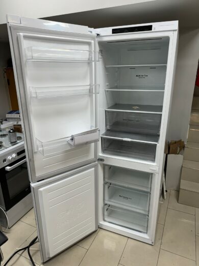 Réfrigérateur Combi 1,86m, Classification C, capacité 374l, Blanc - Image 2